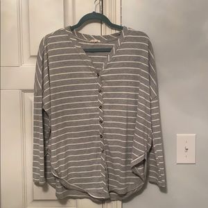 In Loom; Grey Striped Top